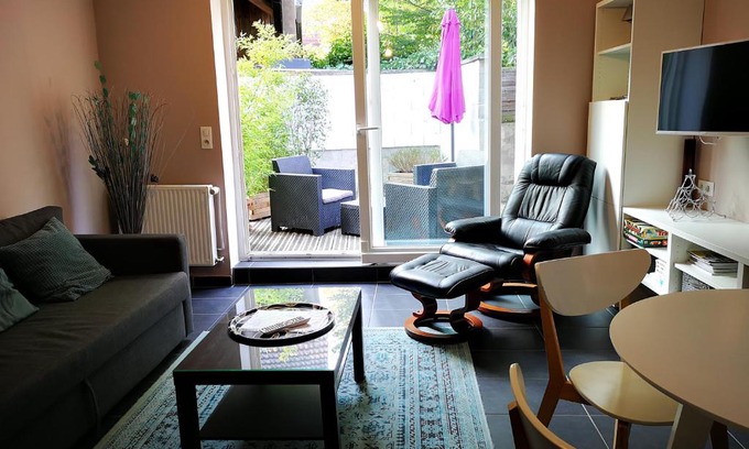 Herrlisheim Apartment | Oceanfront L'Arbogast: Family-Friendly Retreat with Views