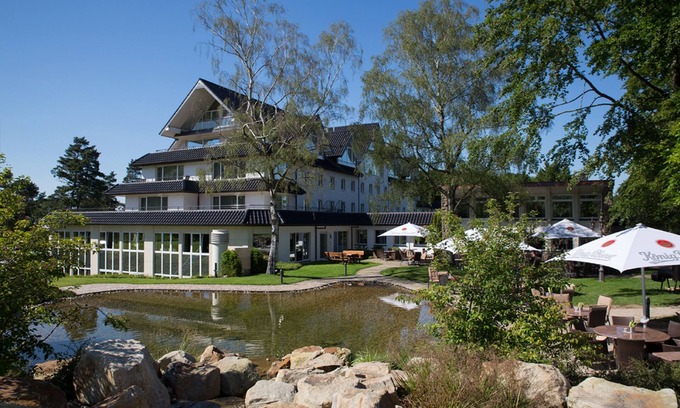 Horde Hotel | Relax at L'Arrivée Hotel & Spa: 4-Star Retreat with Pool