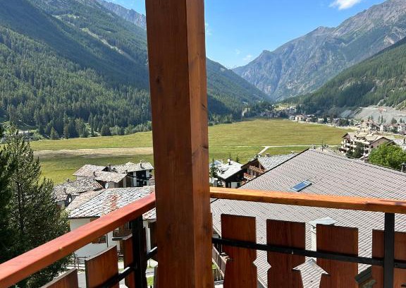 Cogne Apartment | Discover Comfort at L'Atelier du Temps - Sole e Luna