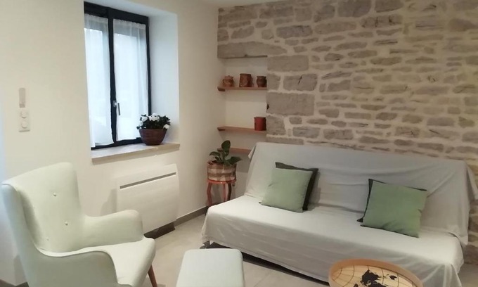 Fontainebrux Apartment | Unforgettable Oceanfront Stay at L'atelier - Rated 9.5/10