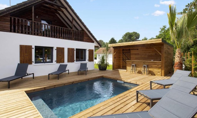 Benesse-Maremne House | Discover L'Atipik - Welkeys: Pet-Friendly & Pool Access
