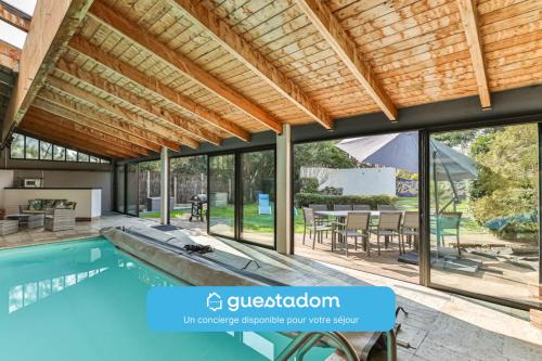Challans House | Relax at L'atypique: Indoor Pool & Pet-Friendly Stay