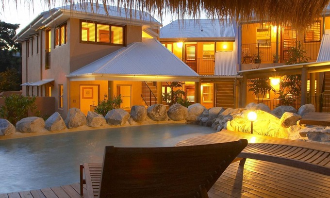 Noosa Heads Apartment | Romantic Escape at L'Auberge Noosa No3 with Ocean Views
