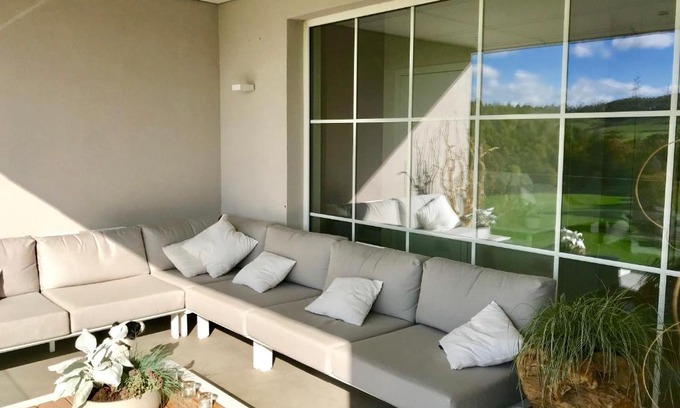 Heinstert House | Discover L'Auf der Tomm: 4-Star Family-Friendly Retreat