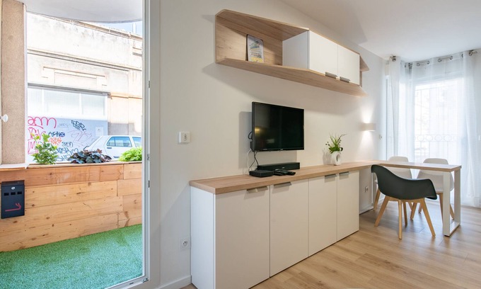 Secteur 1 Apartment | Explore Family-Friendly Comfort at L' Augustin Hotel