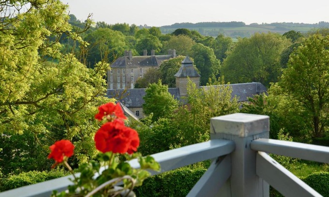 Pernes-les-Boulogne Bed & Breakfast | Experience L'Authentique - Guests Rate 9.4/10