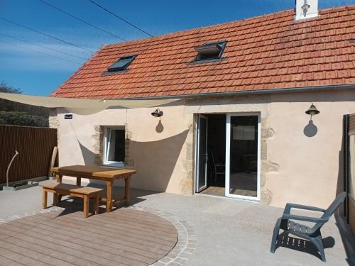 Saint-Marcouf House | Cozy Ancienne Maison de Pêcheurs with Ocean Views & Hot Tub