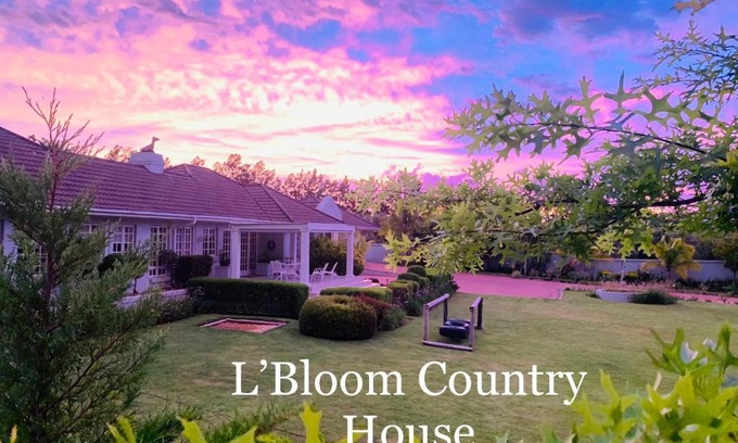 Tulbagh House | Beachfront Bliss at L'Bloom Country House - 4-Star Getaway