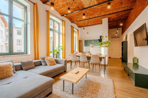 Magdeburg Apartment | Designer Lofts by the Elberadweg - Guest Rated 9.3