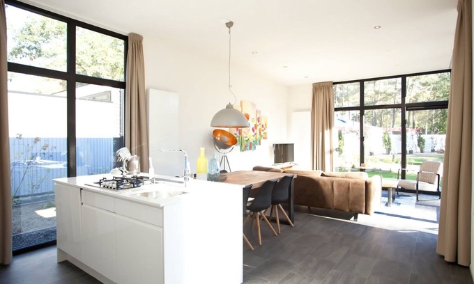 Nijkerk House | Discover L-Cube Plus 6: Lake Views & Spa Retreat