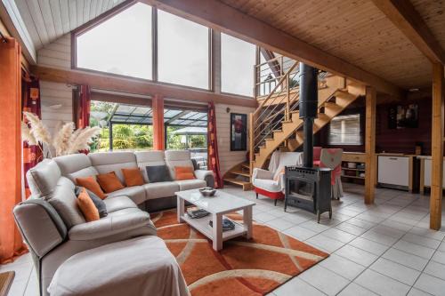 Mur-de-Bretagne House | Relax at L'Ecrin de Bois with Spa & Oceanfront Views