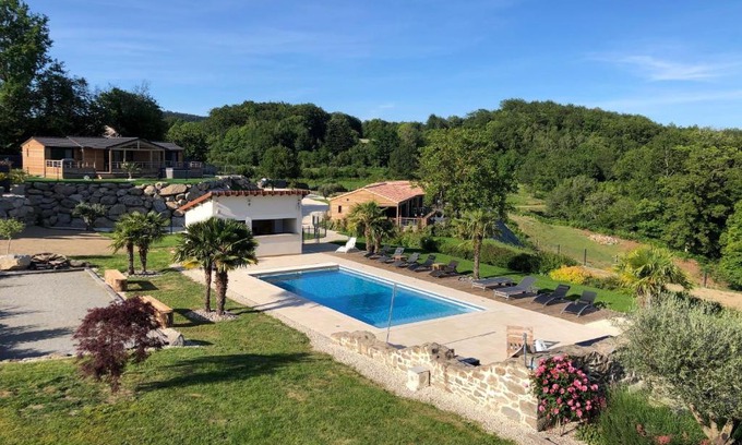 La Chapelle-Taillefert Ski Chalet | Experience L'Ecrin du Breuil: 4-Star Ocean View Retreat
