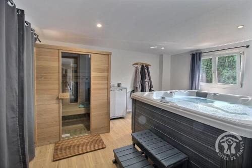 Plourhan House | L'ecurie