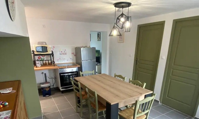 Allenay House | Cozy L'eden Gîte Near the Beach with Family-Friendly Amenities