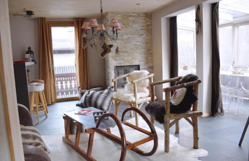 Champery Apartment | Inviting L'Eglantine: Family-Friendly Retreat with Top Reviews