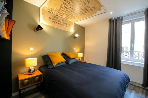 Saint-Roch - Badouillere - Chavanelle Apartment | Discover L'Egyptien: Chic T2 in the Heart of the City