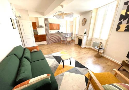 Auch Apartment | L'Erable - Calme en Plein centre - 1er étage
