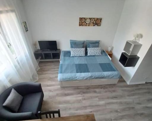Faubourg-Raines Apartment | Convenient Stay at L'Escale, Steps from the Train Station
