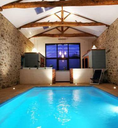 La Flocelliere House | Relax at L'Escale du Bocage with Heated Indoor Pool