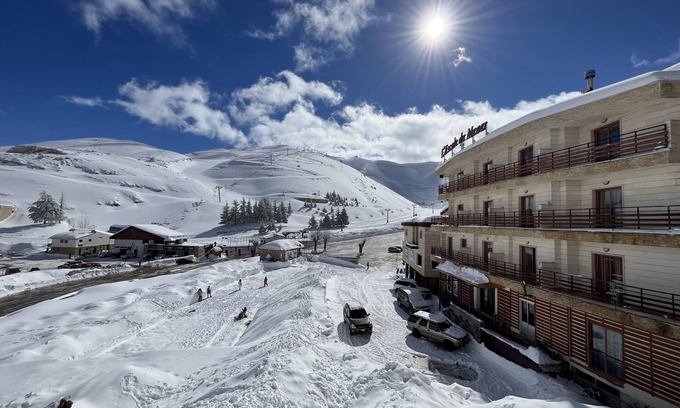 Kfardebian Apartment | Discover L'Escale Du Mzaar: Family-Friendly Retreat