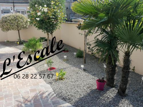 Le Mans House | Inviting L'Escale: Guest Rated 9.7 with Family-Friendly Rooms