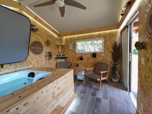 Pompejac Apartment | Explore Nature at L'Escale Sud Gironde with Spa & Pool