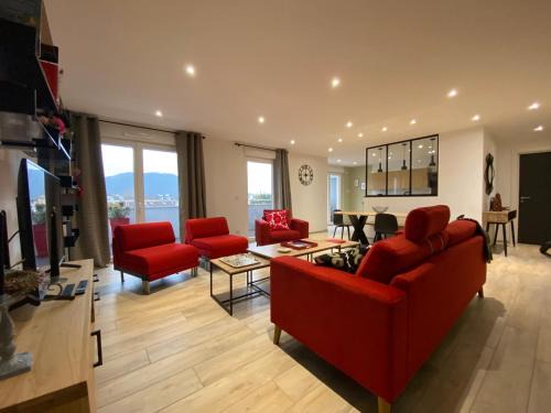 Gerardmer Apartment | Relax at L'Escampette: Oceanfront Apartment with Terrace