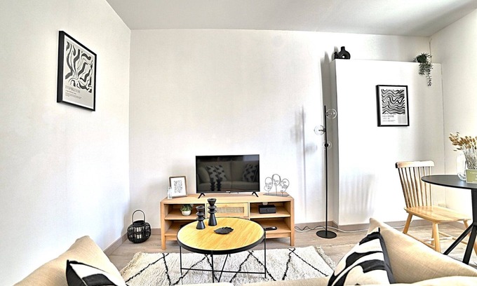 Fouras Apartment | Experience L'escapade Fourasine - Oceanfront Retreat