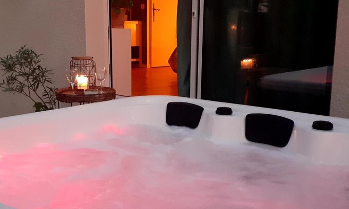 Saint-Siffret Apartment | Experience Bliss at L'Escapade with Pool & Hot Tub