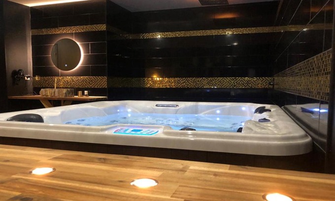Valenciennes Hotel | Relax at L'eSPAce Détente with Oceanfront Spa & Views