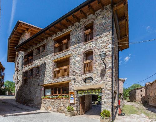 Pobleta de Bellvehi Apartment | Oceanfront Escape at L'Estança de L'Era - Rated 8.4/10