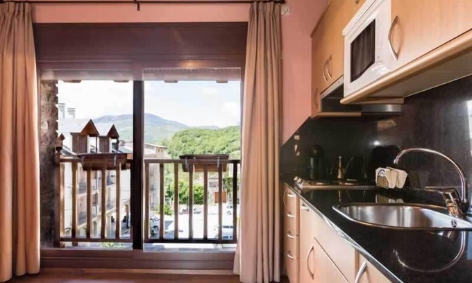 Rio Flamicell Apartment | Discover L'Estança de l'Era del Marxant: Pet-Friendly Getaway
