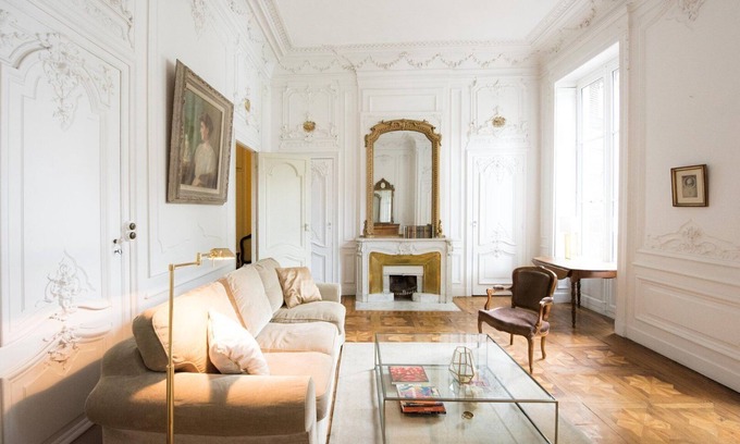 Chartreux - Saint Vincent Apartment | Discover L'Esthète: Spacious 120 m² with Key Amenities