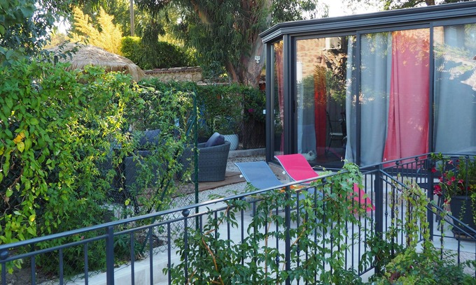 Preconil Apartment | Tranquil L'Eucalyptus: Private Outdoor Oasis & Ocean Views