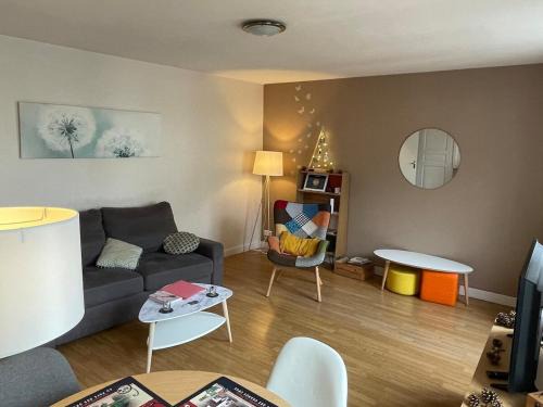 Chablis Apartment | Discover L'eutopia in Chablis: Free Parking & Pet Friendly