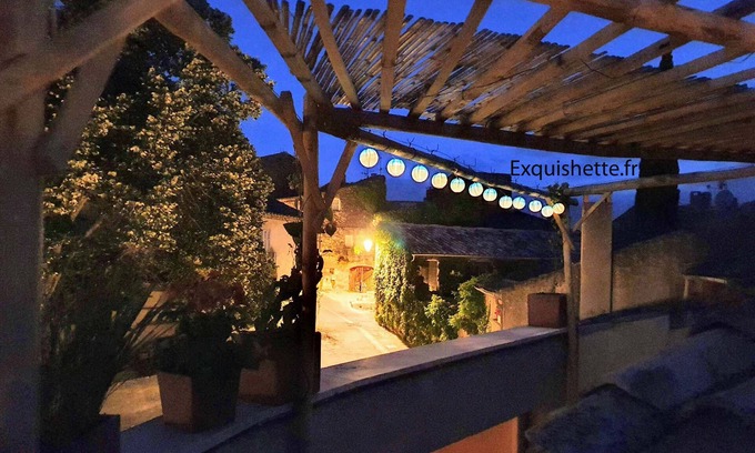Lourmarin House | Discover L'exquishette: A Cozy Nest in Lourmarin's Rooftops