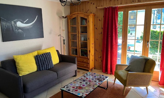 Evolene Apartment | Inviting L'Hérensarde: Family-Friendly Garden Apartment