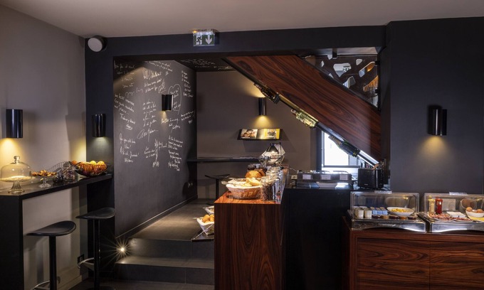 Decre-Cathedrale Hotel | Discover L'Hôtel: Spa and Breakfast Near Top Attractions