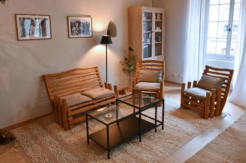 Old Town Apartment | Discover L'harmonie des Tanneurs: Child-Friendly Retreat