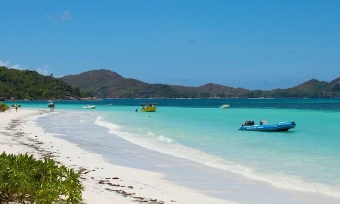 Praslin Island House | Highly Rated L'Hirondelle: Ocean View & Spa Retreat