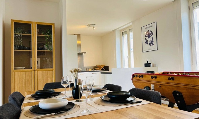 Poitiers Apartment | Discover L'horizon: Idyllic T3 with Spa & Family Amenities