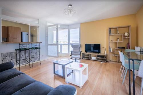 Antigone Apartment | Family-Friendly Getaway at L'Horizon, Quartier Antigone