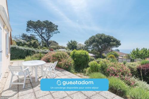 Prefailles House | Scenic Stay at Maison with Breathtaking Sea Views