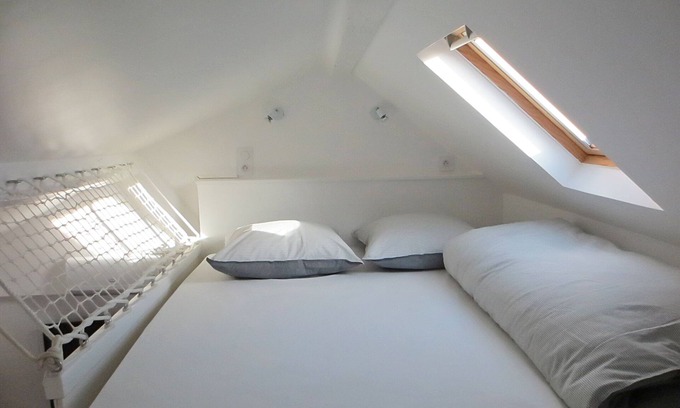 Trouville-sur-Mer Apartment | Prime Studio Just 50m from the Casino with Ocean Views