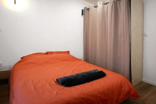 Etampes Apartment | Convenient L’Impérial 4 in CentreVille with Free WIFI