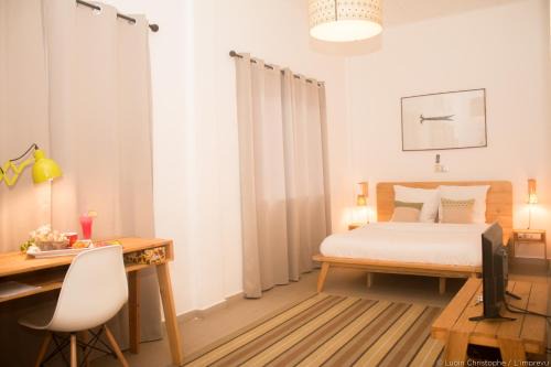 Littoral Department House | Explore L'imprévu: Family-Friendly with Cozy Amenities