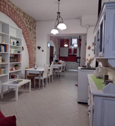 Pacentro Bed & Breakfast | Explore L'incanto di Maja: Family-Friendly & Accessible Stay