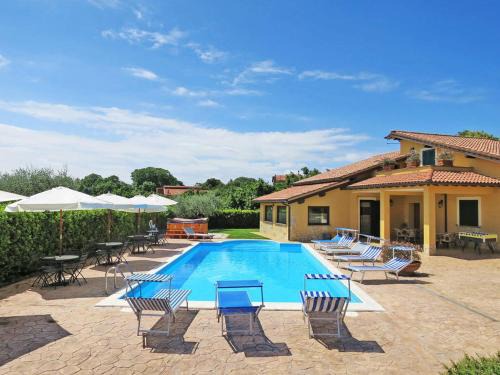 Carbognano Bed & Breakfast | Oceanfront Comfort at L'Infinito - Rated 9/10 by Guests