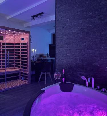 Limoux Apartment | Romantic Escape at Love Room La Parenthèse de Limoux