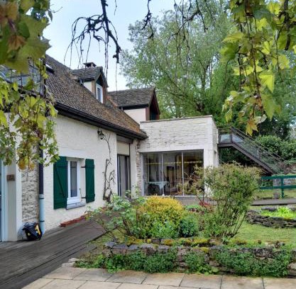 Merceuil House | Discover L'instant Beaun'heur: Oceanview Family Retreat